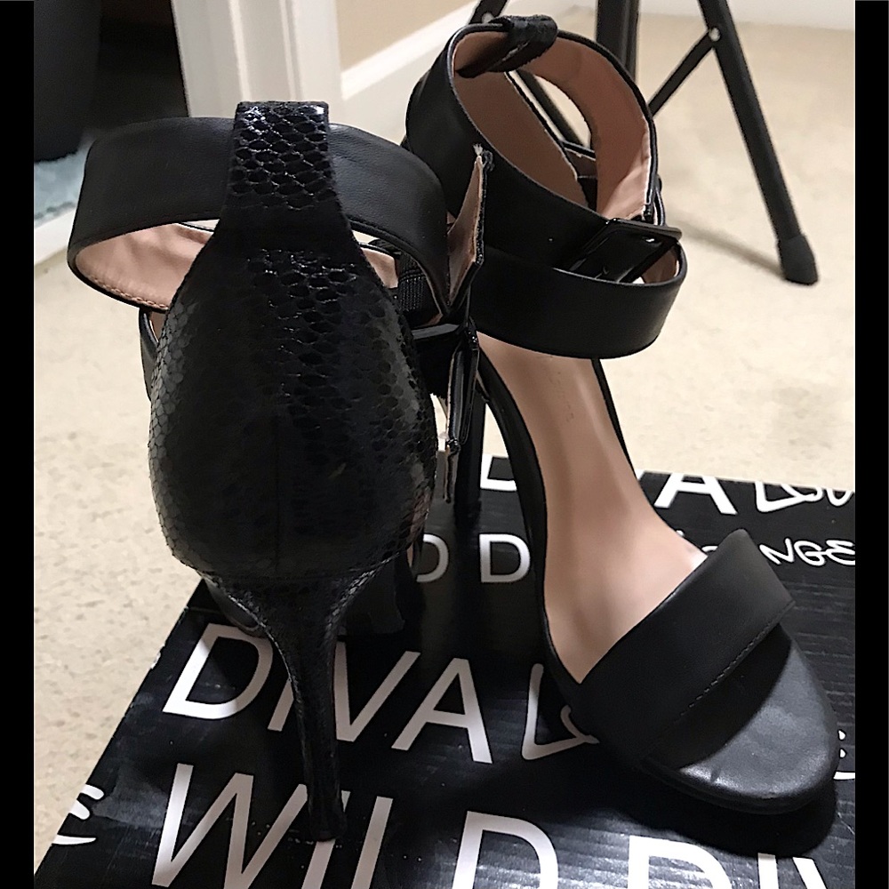 🆕🔥WILD DIVA /CR SUPER SEXY BLACK BUCKLE STRAP&PULL OVER ANKLE STRAP TEXTURED